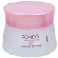 POND'S Bright Beauty Day Cream 35 g, Non-Oily, Mattifying Daily Face Moisturizer, SPF 15 - With Niacinamide to Lighten Dark Spots for Glowing Skin
